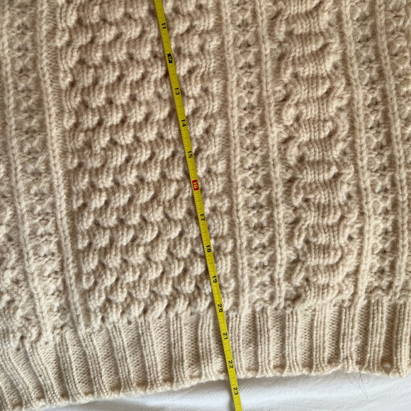 1970s Handmade Malinmor Irish Wool Cream Cable-Knit Sweater, Size XS/S - Picture 5 of 8